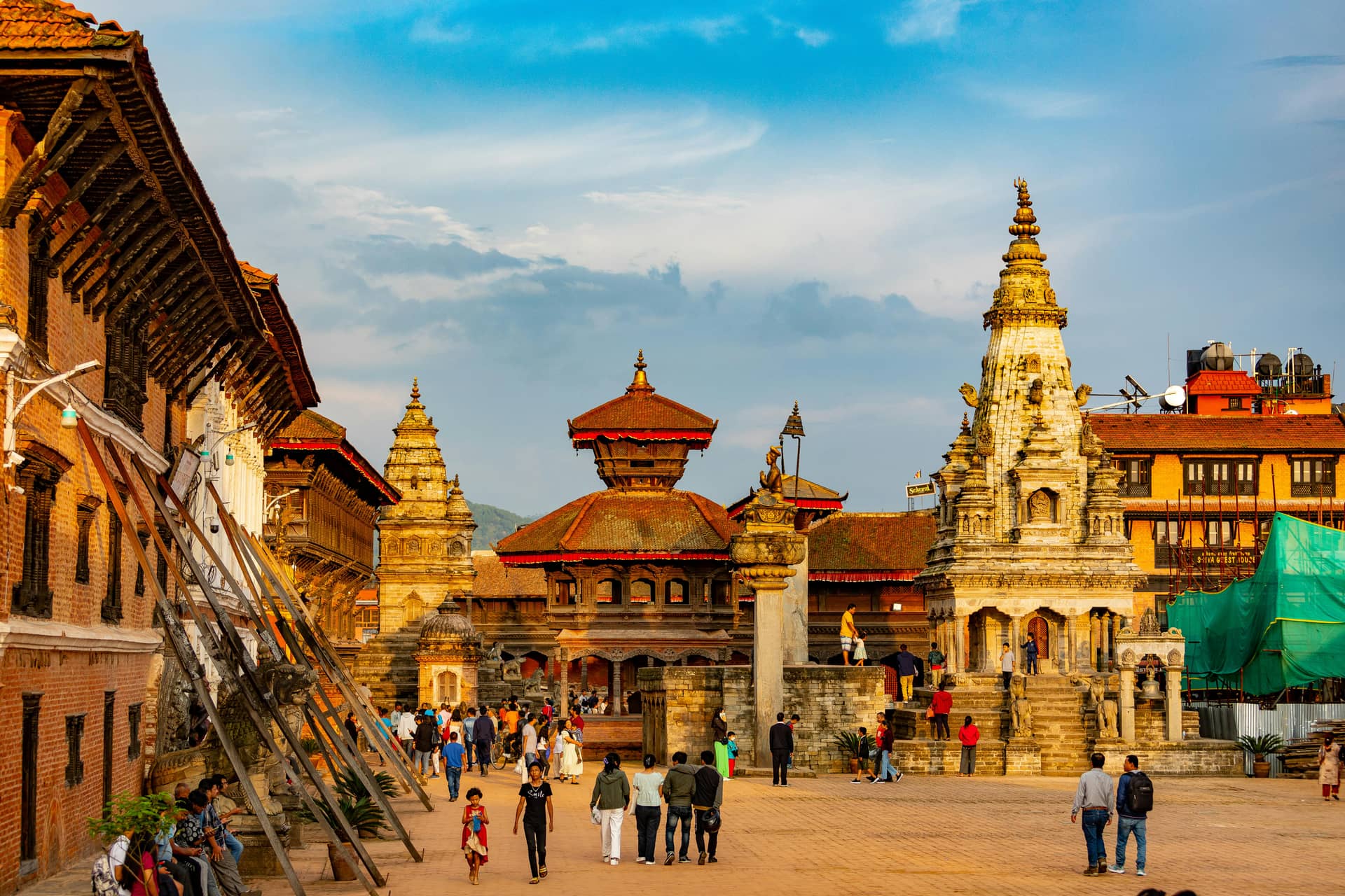Bhutan e Nepal - il Paese della Felicità con Festival di Thimphu Tour guidato