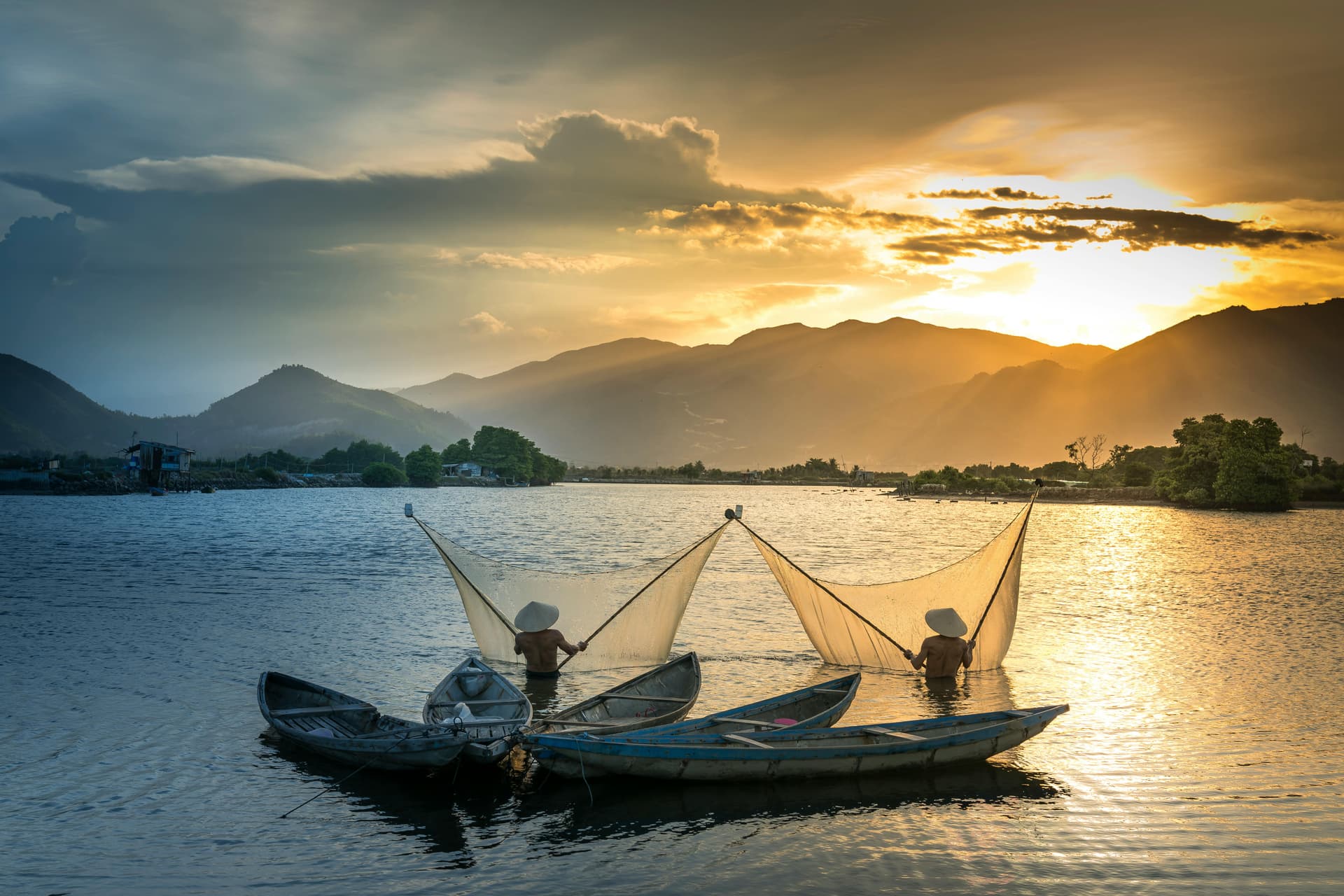 Vietnam: Scopri l'Affascinante Oriente tra Templi e Risaie